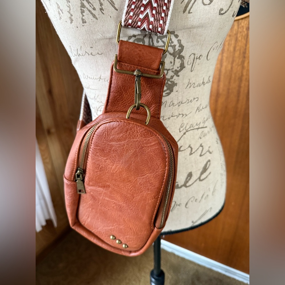 Crossbody bag - Picture 3 of 12